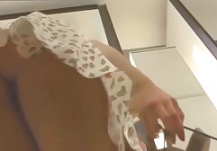 Masturbazione con la mano da una ragazza in bianco video porno gratis da vedere